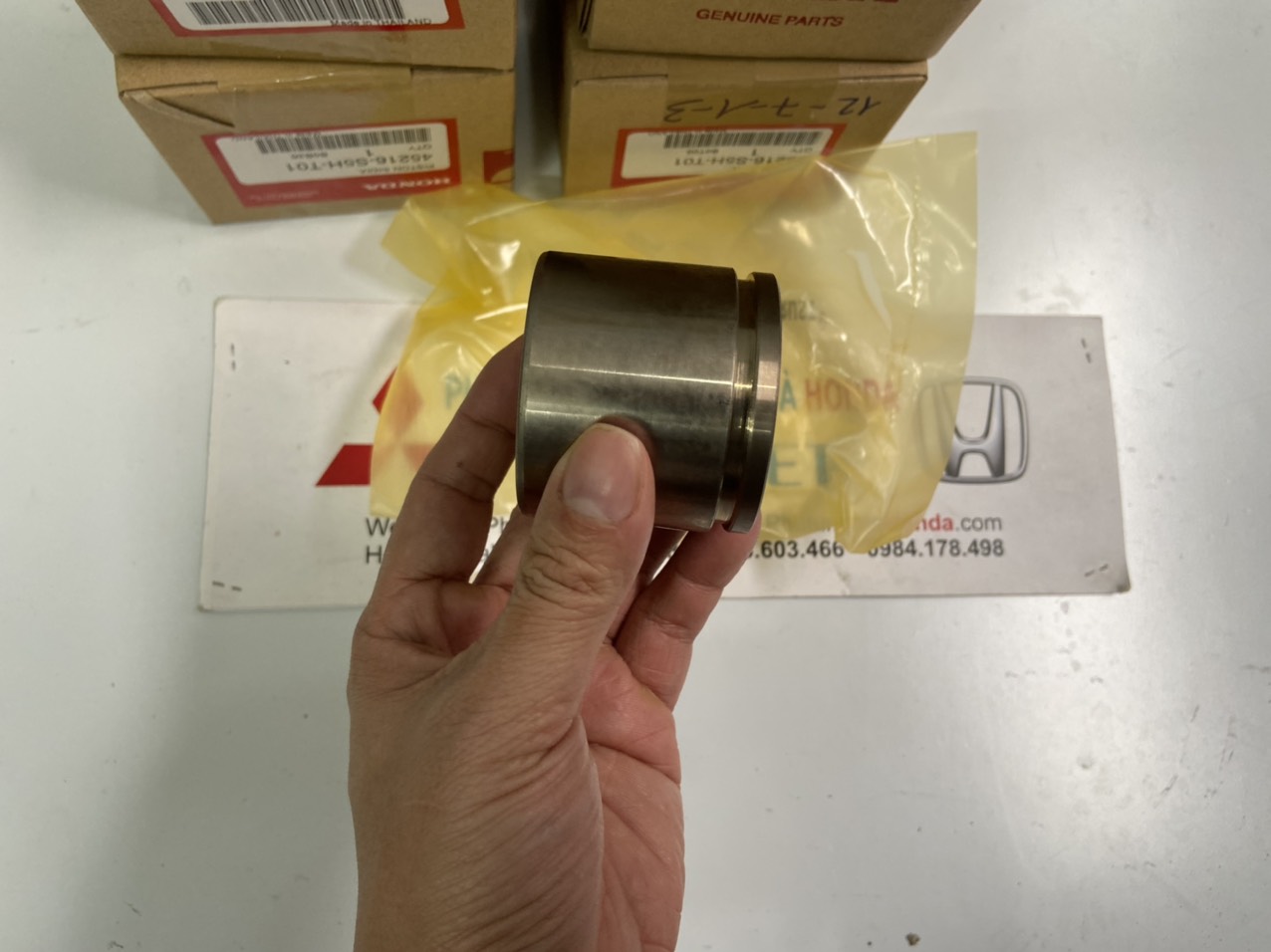 Piston phanh trước xe Honda JAZZ